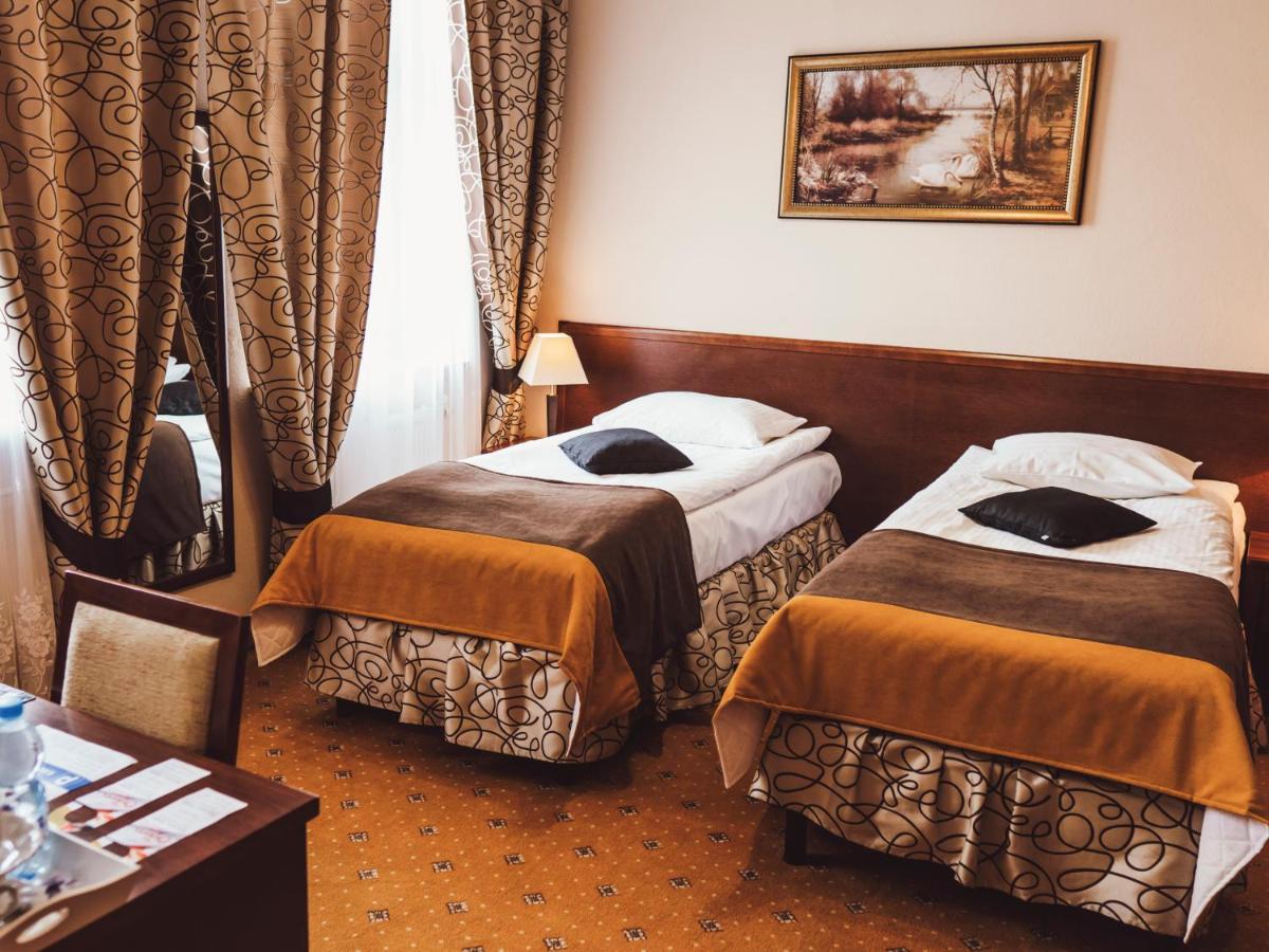Hotel Osjann Біла Підляська Екстер'єр фото